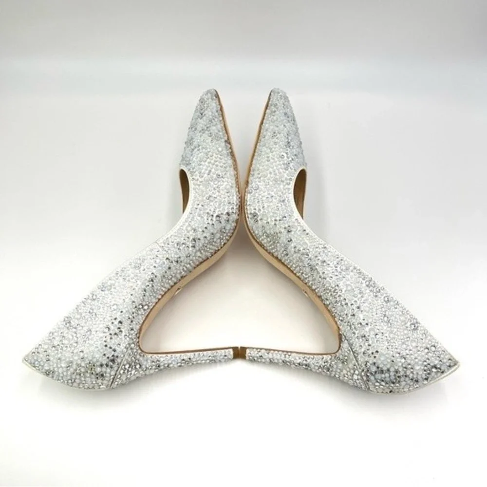 Badgley Mischka Size 8 Bethany Jeweled Stiletto White Satin‎ Pumps Heels Shoes